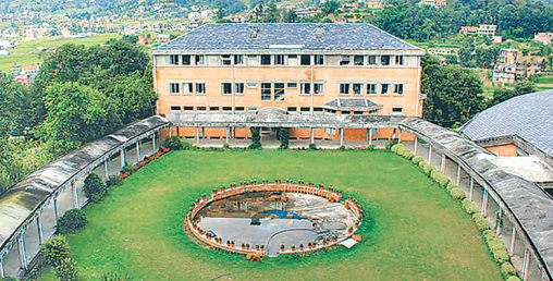 २१ दिनपछि काठमाडौं विश्वविद्यालयको ताला खुल्यो