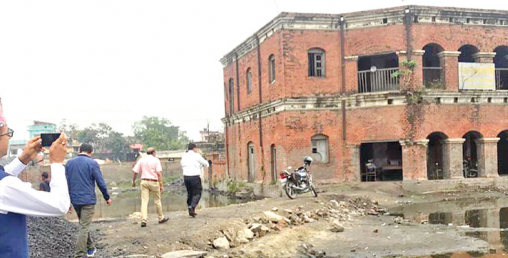 १०३ वर्षसम्म अलपत्र परेको यो २० विघा जग्गा