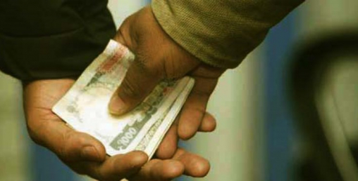 यसरी हुन्छ मन्त्रालय भित्र कमिसनको चलखेल