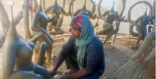 कुम्हाल समुदायलाई सरस्वतीको मूर्ति बनाउन भ्याइनभ्याइ