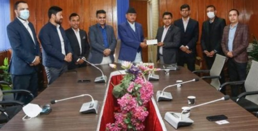 नाडाद्धारा ताप्लेजुङ्ग अग्नी पिडितलाई आर्थिक सहयोग