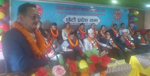 अब १० बर्षसम्म एउटै आर्थिक नीति चाहिन्छ : उमेशलाल श्रेष्ठ