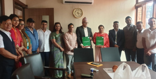 कृषि विकास बैंकले घरघरमा डाक्टरको बैंकिङ कारोबार गर्ने