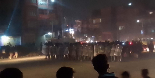 व्यवसायी र मजदुरले आन्दोलन फिर्ता लिएसँगै सवारी साधनहरु चल्न थाले