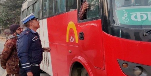 एकै दिन ७ जना चालक नियन्त्रणमा