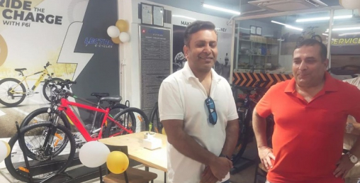 निम्बस इन्टरनेशनल र कान्तिपुर कफीको ‘लेक्ट्रो’ विद्युतीय साइकलको पहिलो शोरुम पुलचोकमा खुल्यो