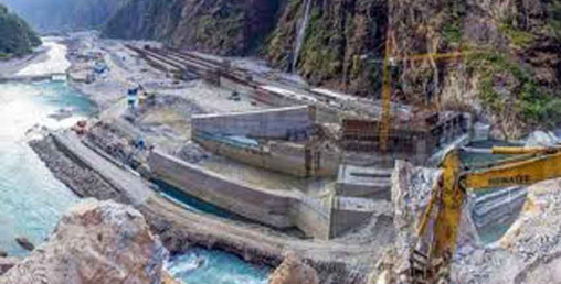 अरुण तेस्रोले निर्माण व्यवसायीलाई भुक्तानी नदिएको गुनासो