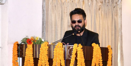 महानगरपालिका मेयर बालेन विद्यालयमा ट्राफिक क्लब गठन गर्न थाले