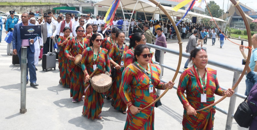 नेपाल भ्रमणमा आएका बङ्गलादेशी पर्यटकलाई भव्य स्वागत