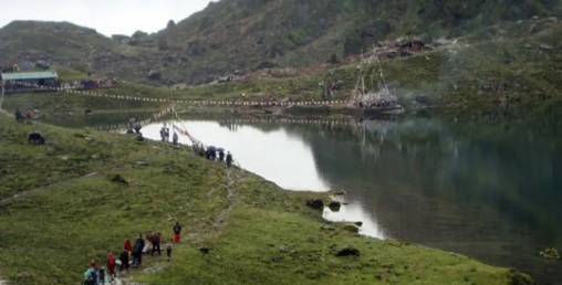 आन्तरिक तथा बाह्य पर्यटकको रोजाइमा भैरवकुण्ड