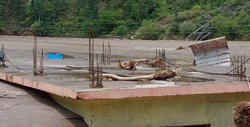 बाढीले सवाखोला लोहाकोट विजुवापानी आयोजना बगायो