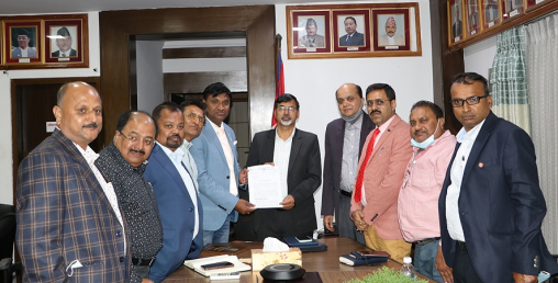 अर्थमन्त्रीको कुलमान घिसिङलाई प्रश्न कलकारखानामा विजुली किन कटौती गर्नुभएको ?