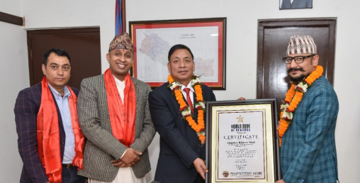 चन्द्रागिरि हिल्सका महाप्रबन्धकलाई ‘ वर्ल्ड बुक अफ रेकर्डस्’ सम्मान