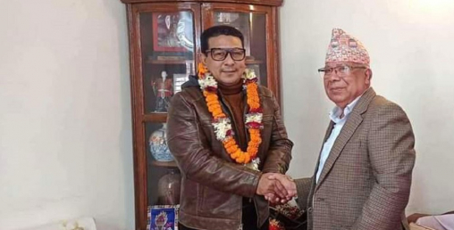 सरकार गठनको मुखमा दीपक मनाङे नेकपा एसमा प्रवेश गर्नुको अर्थ