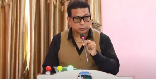 पहिलो पटक रोष्टममा उभिएर बोले दीपक मनाङे