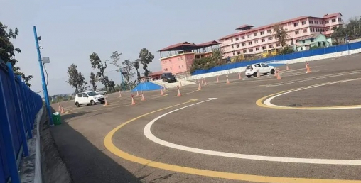 पाँच करोडको लगानीमा ‘चितवन ड्राइभिङ स्कुल’ सञ्चालनमा