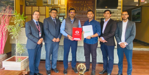 एभरेष्ट बैंकका ग्राहक र कर्मचारीलाई होटल क्राउन हिमालयजमा विशेष छुट