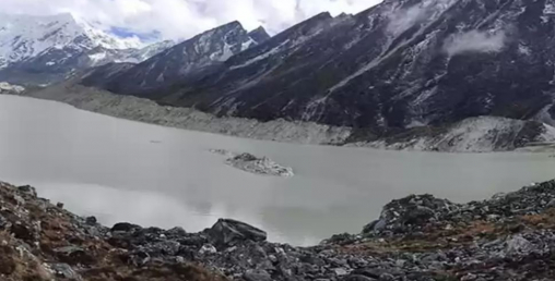 हिमनदीको तटीय क्षेत्रका बस्ती जोखिममा