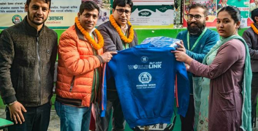 मानवसेवा आश्रमलाई वर्ल्डलिंकको निरन्तर सहयोग, देशैभर ११ लाख बराबरको न्यानो कपडा वितरण