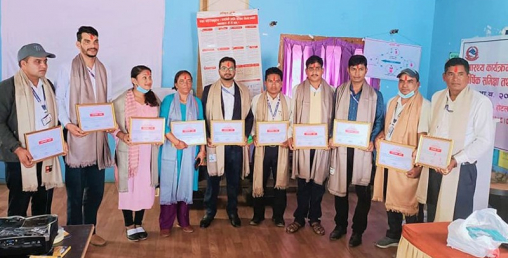 उत्कृष्ट स्वास्थ्यकर्मी पुरस्कृत