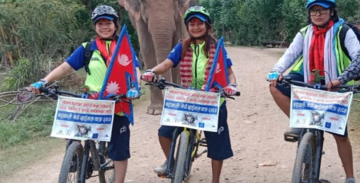 दलितमाथि हुने विभेदविरुद्ध पत्रकार महिलाको मेची–महाकाली साइकलयात्रा