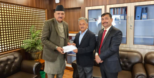महालक्ष्मी विकास बैंकद्वारा भूकम्प पीडितलाई १० लाख सहयोग