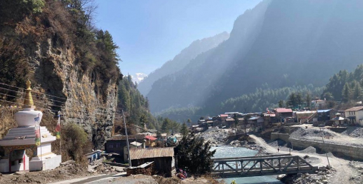 जलवायु परिवर्तनः न वर्षा न हिमपात, पर्यटक घटे