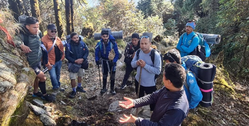 पुरानै लयमा फर्कियो हेलम्बुको पर्यटन व्यवसाय