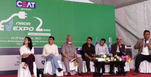 ‘इन्धनबाट चल्ने सवारीसाधनलाई विद्युतीयमा रुपान्तरण गर्नुपर्नेमा जोड’