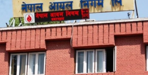 चार लाख किलोलिटर पेट्रोलियम पदार्थ आयात
