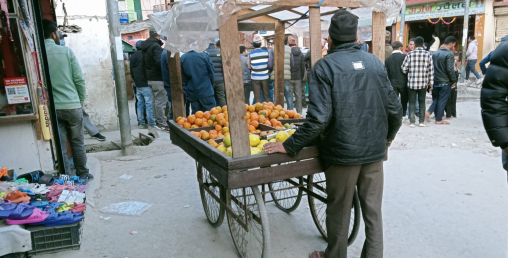 पसल–पसलमा बुङ्गली सुन्तला