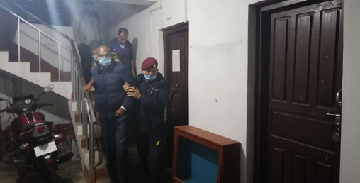 घूससहित पक्राउ परे दुई सहायक वन अधिकृत