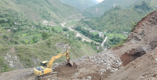 ढुंगा गिट्टी निकासी गर्ने निर्णय फिर्ता नगरे सत्याग्रह  गर्ने चेतावनी