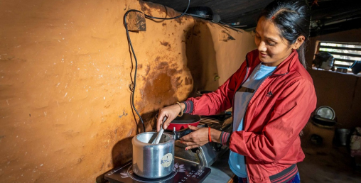 नीति तथा कार्यक्रम र बजेटमा खाना पकाउने ऊर्जाको प्राथमिकता