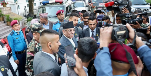 ढुक्क हुनुहोस् शीर्ष नेताहरू बीच पुलिसलाई डिस्टर्ब नगर्ने सहमति भएको छ : प्रधानमन्त्री प्रचण्ड