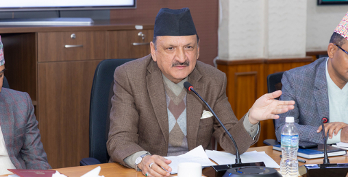 ‘वैशाखअघि नै कन्ट्री रेटिङ गराउँछु, नेपालमै लगानी गर्नुपर्ने कारण दिन सक्छु’ : अर्थमन्त्री