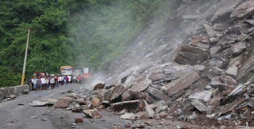 पृथ्वीराजमार्ग तीन दिनदेखि एकतर्फी