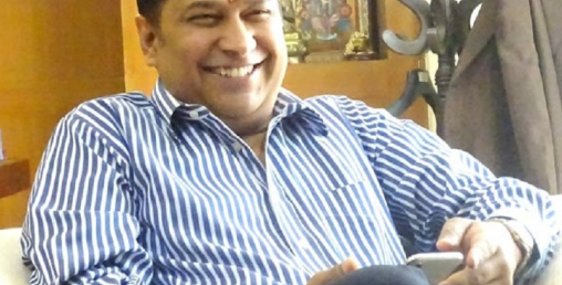 अडुकियाको घरमा छापा मार्दा केहि नभेटिएपछि कारखानामा छापा