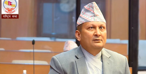 अर्थमन्त्रीले व्यापारिक घरानासँग साँठगाँठ गरेर विद्युतीय गाडीमा कर बढाए, चकलेटमा घटाएः सांसद रायमाझी