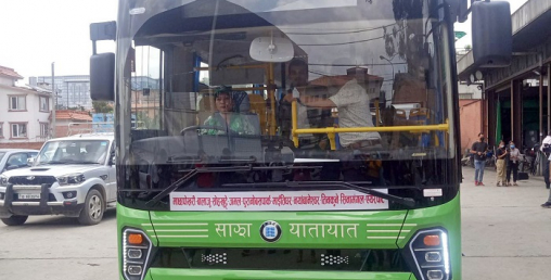 चल्न थाले काठमाडौँमा साझाका विद्युतीय बस