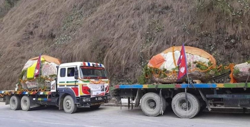 ओली ज्यू, कता जाँदैछन् यी ढुङ्गा नेपालको ठोरी की भारतको उत्तर प्रदेश ?
