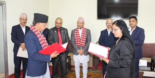 सांग्रिला डेभलपमेन्ट बैंकका अध्यक्ष सत्यालद्धारा शपथ ग्रहण