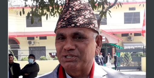 मुख्यमन्त्रीले विश्वासको मत लिन नपाउँदै अल्पमतमा सरकार