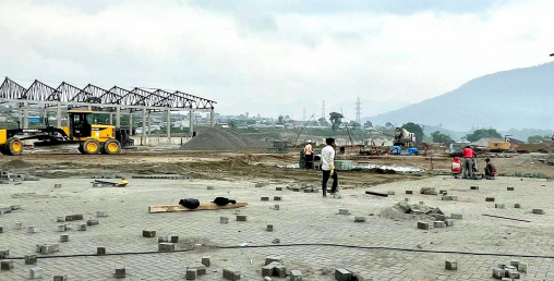 महामारीकै बीच यी सुक्खा बन्दरगाह निर्माण धमाधम