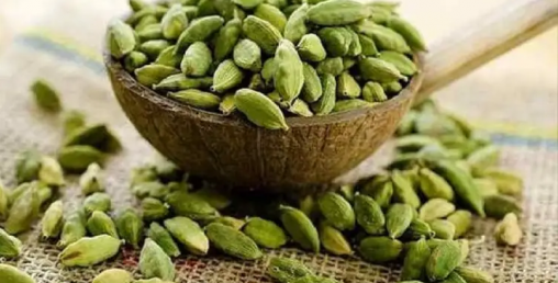 सुख्खा बन्दरगाह भन्सारबाट ११ कार्टुन सुकमेल चोरी
