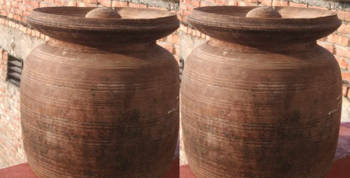हराउँदै छन् काठका ठेकी