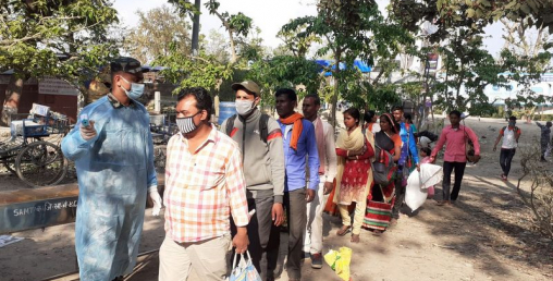 भारतबाट फर्केका परीक्षणबिनै गाउँगाउँमा