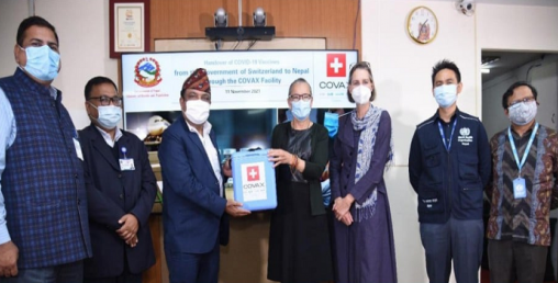 नेपालीले लगाएको खोपमध्ये आधा अनुदानको