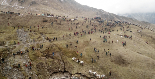 यार्सा टिप्नका लागि साइपालमा आजदेखि एक महिना विद्यालय बन्द