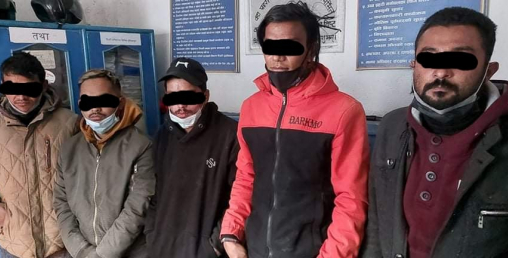 टेलिकमको तार चोरी गर्दा गर्दै ५ जना पक्राउ